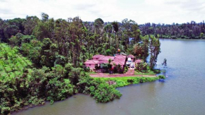 Walnut Estate Stay